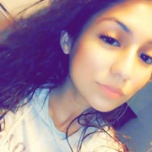 Meet your Posher, Mina